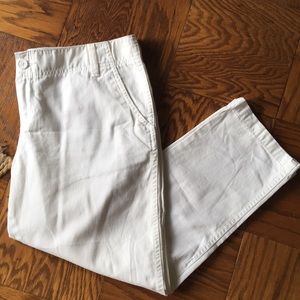 Distressed white Jeans